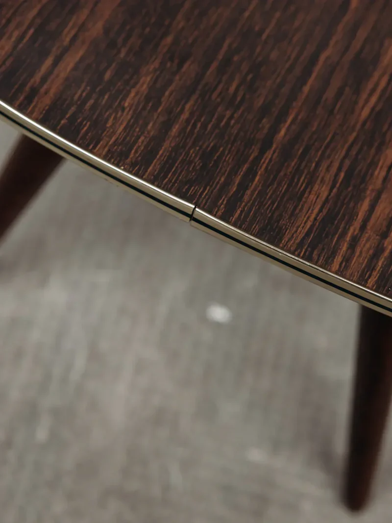 Hanna, la table d'appoint N°258