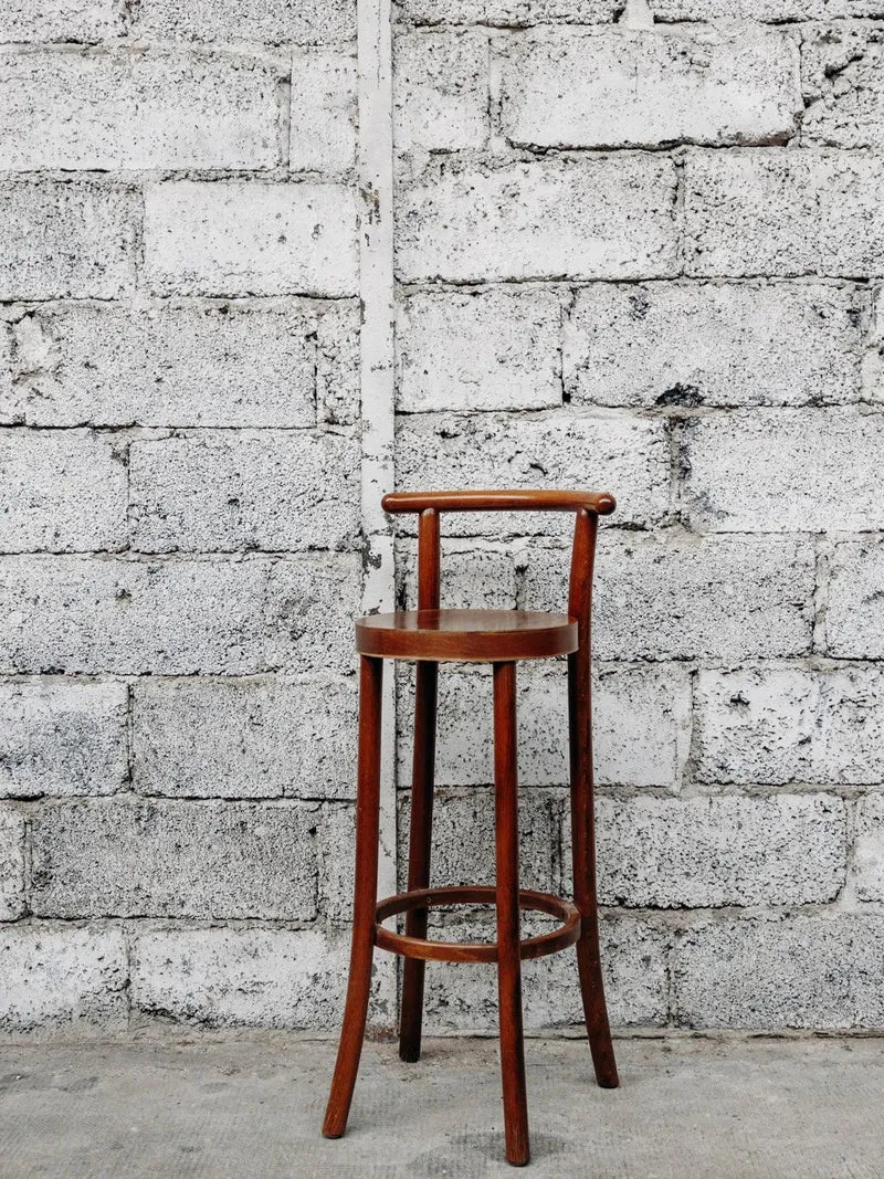 Gaston, le tabouret de bar en bois N°135