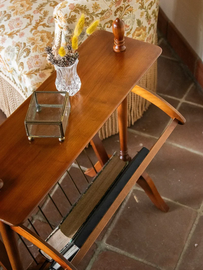 Désiré, le porte-revues en bois N°33
