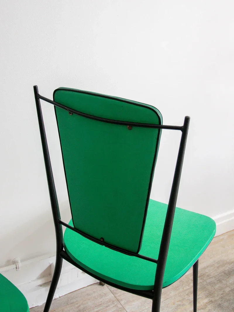Alma, le lot de 6 chaises vertes N°529