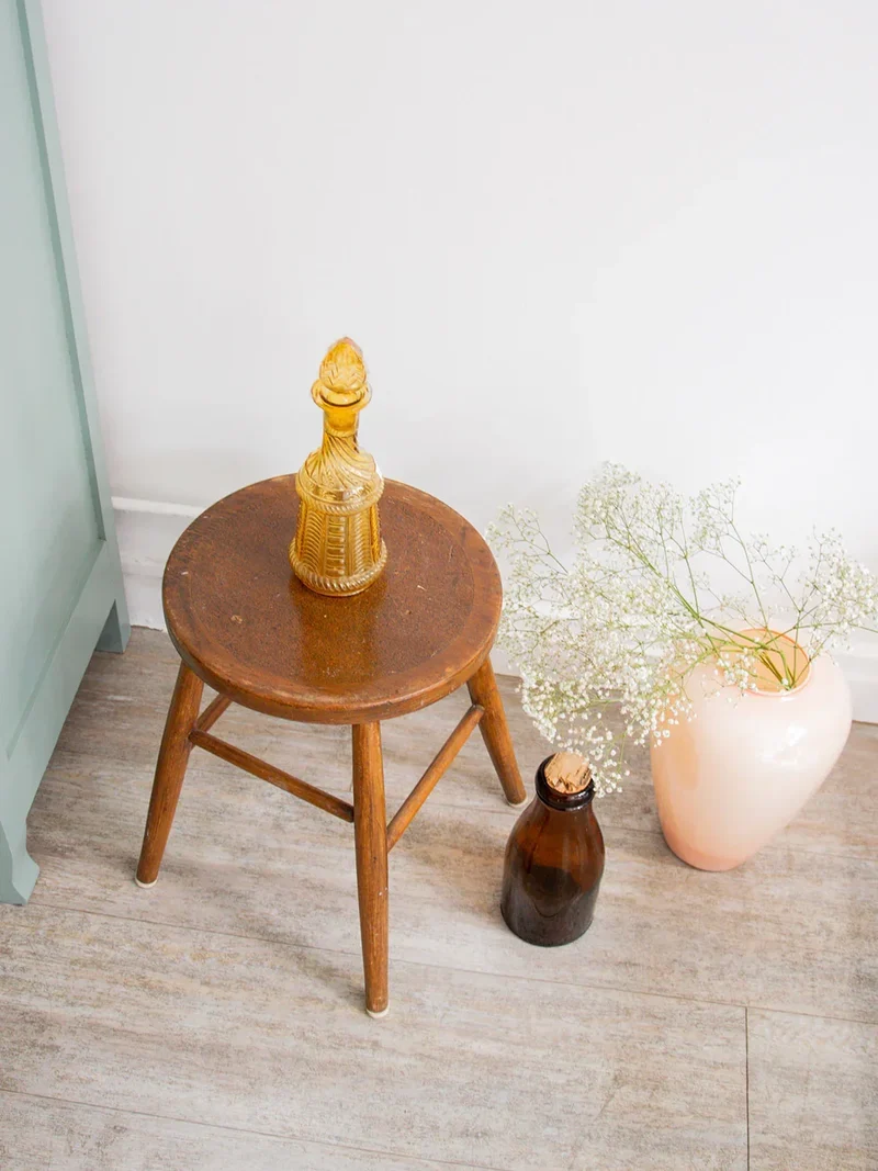 Regis, le tabouret en bois N°419