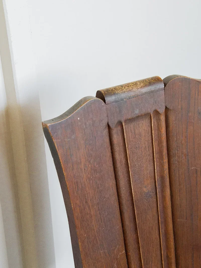 Claude, la chaise en bois N°447