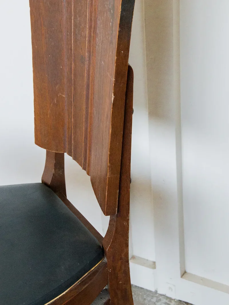 Claude, la chaise en bois N°447
