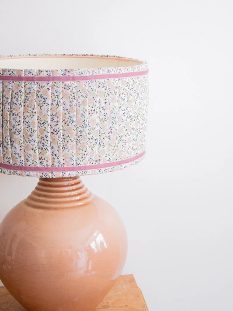 Suzanne, la lampe à poser en céramique N°128