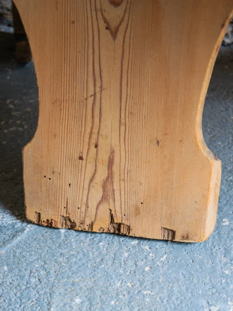 Claude, la paire de chaises en bois N°362