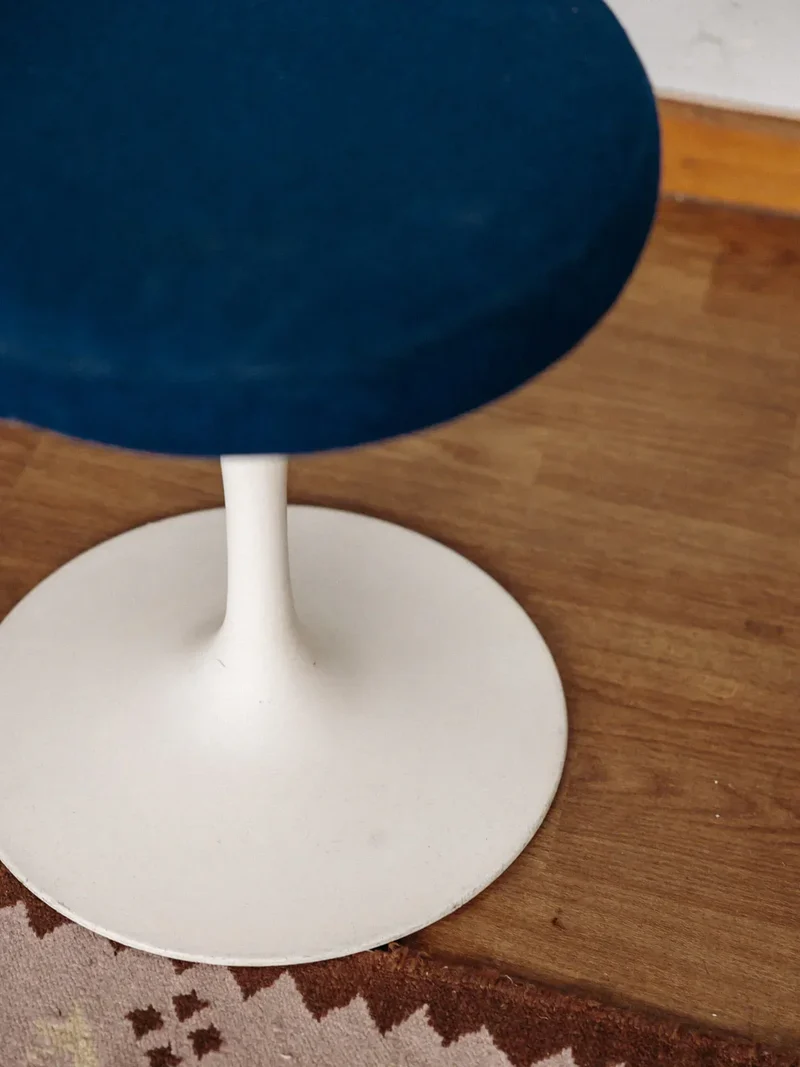 Axel, le tabouret Knoll N°116