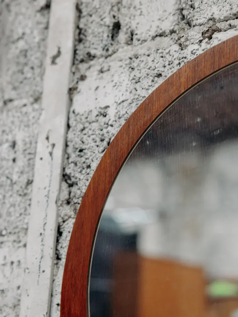 Igor, le miroir rond en teck N°729