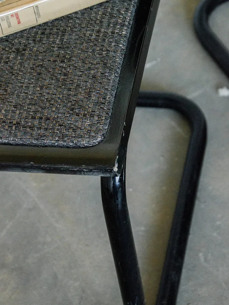 Alma, la chaise Breuer noire N°586