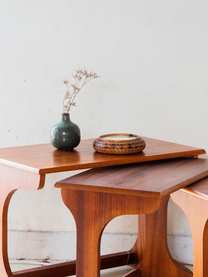 Barbara, les tables gigognes scandinaves N°44