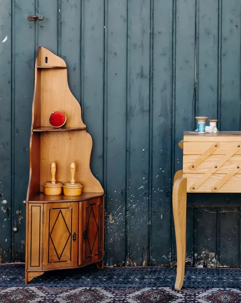 Gaëlle, l'étagère d'angle en bois N°99