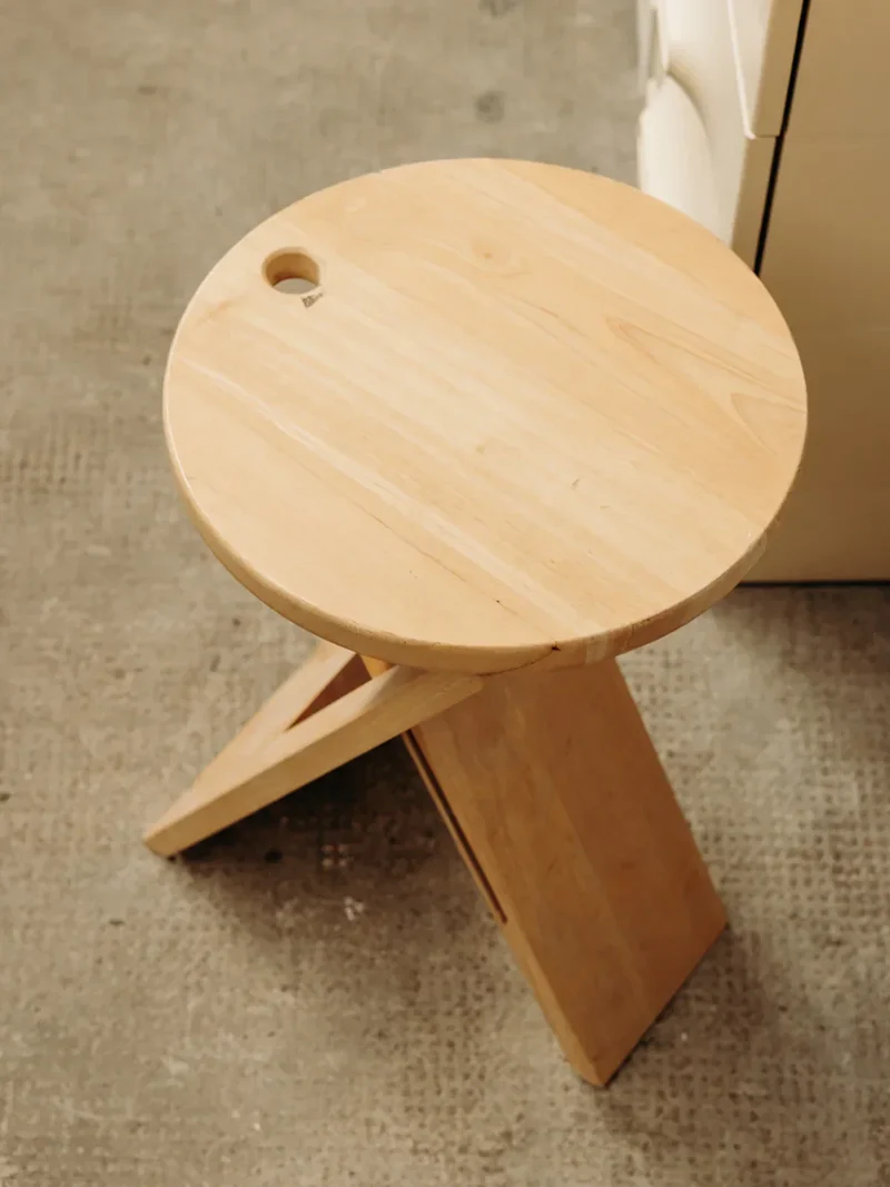 Axel, le tabouret en bois N°371