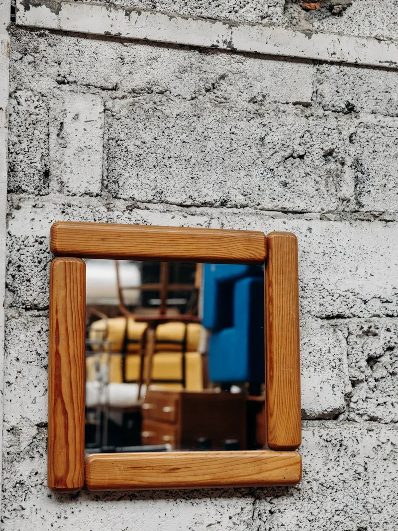Igor, le miroir en bois N°159