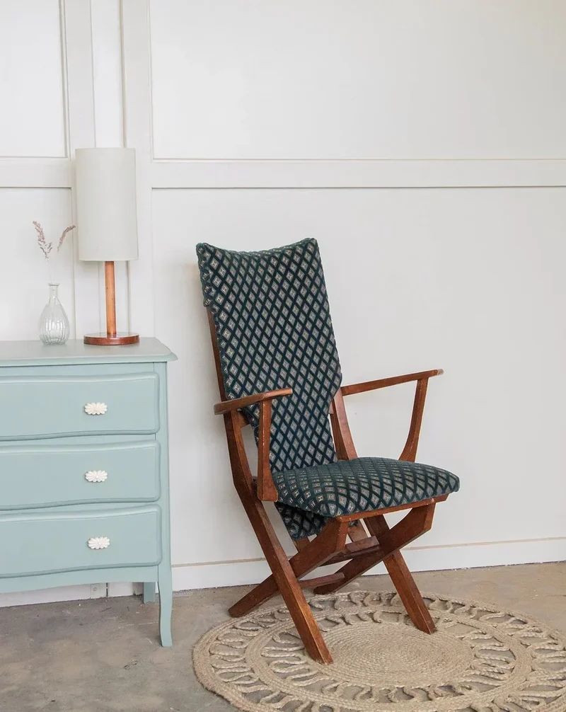 Ernest, le fauteuil en tissu bleu N°119