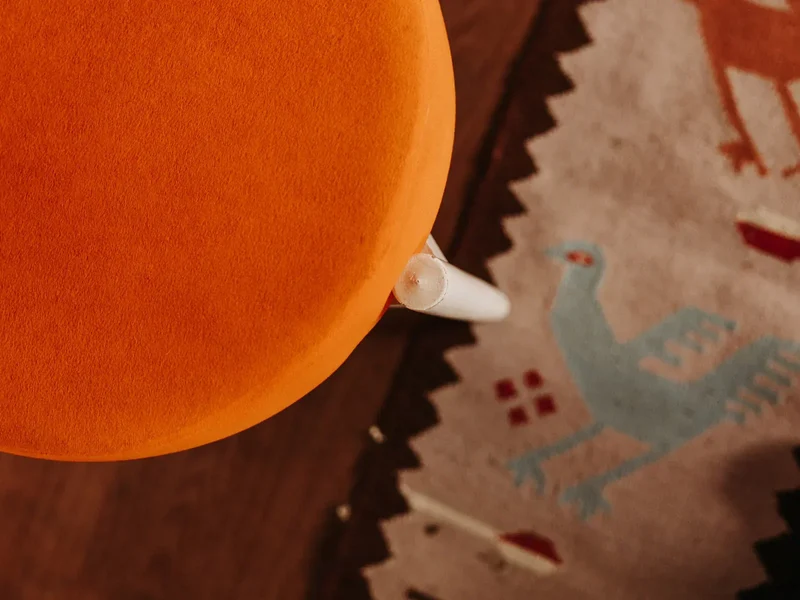 Axel, le tabouret orange N°114