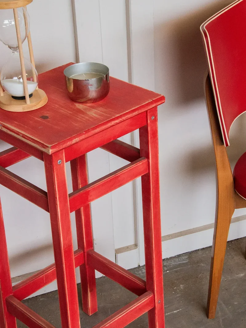 Gaston, le tabouret de bar rouge N°11