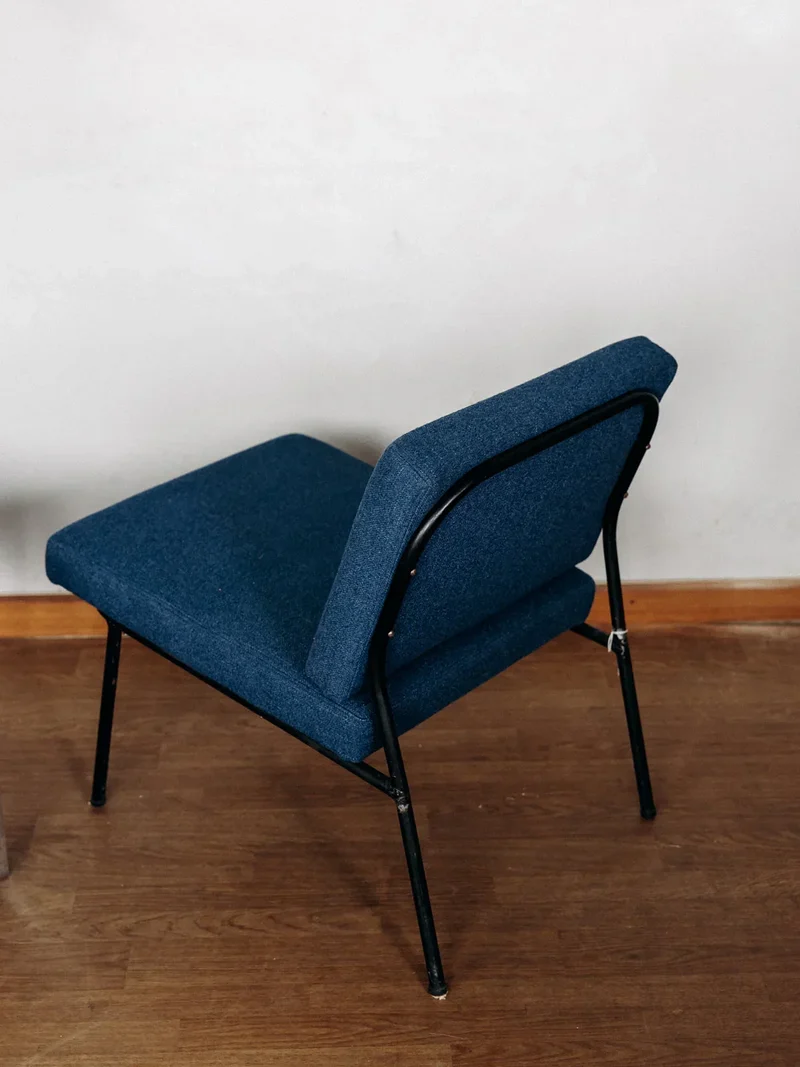 Jakob, le fauteuil en tissu N°220