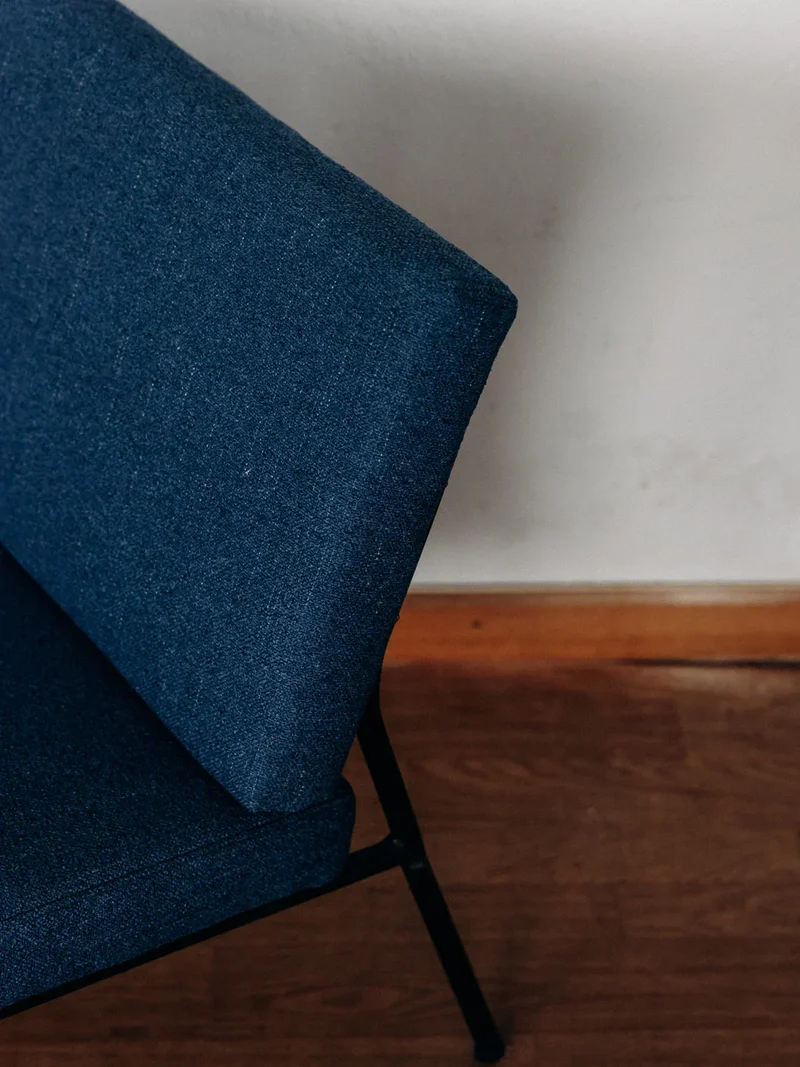 Jakob, le fauteuil en tissu N°220