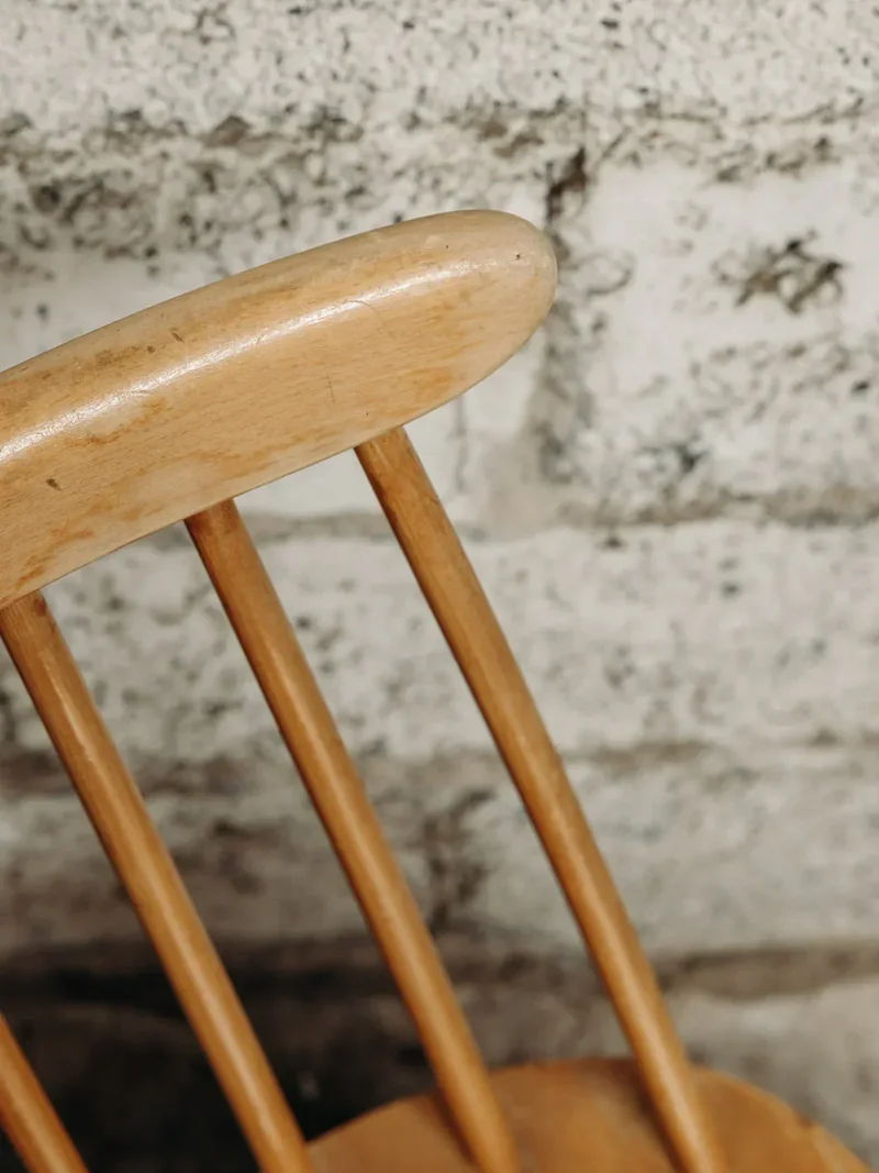 Alma, la chaise Fanett en bois N°263