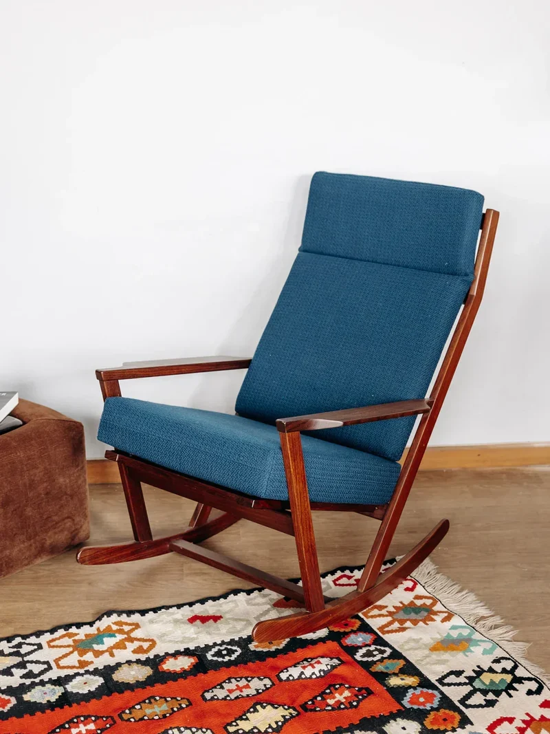 Alibert, le rocking-chair en bois N°28
