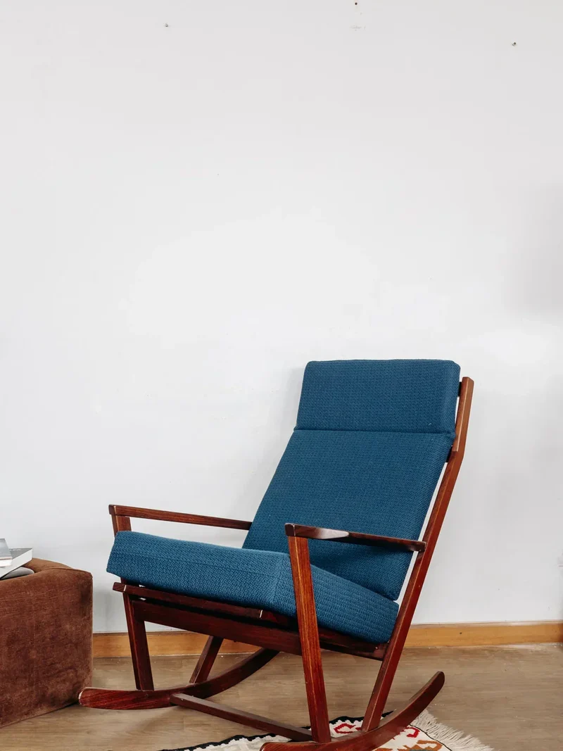 Alibert, le rocking-chair en bois N°28