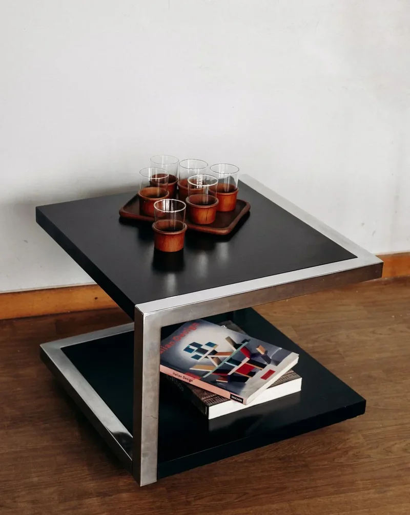 Donna, la table basse en bois et métal N°214