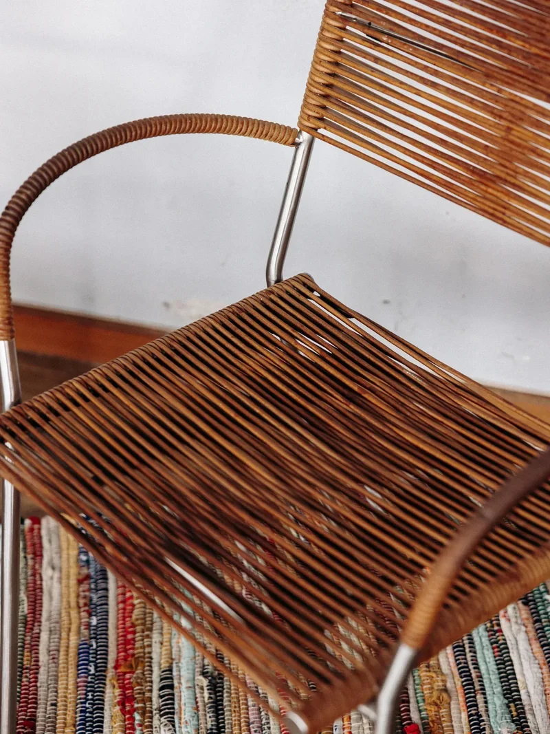 Alma, la chaise Tito Agnoli N°595