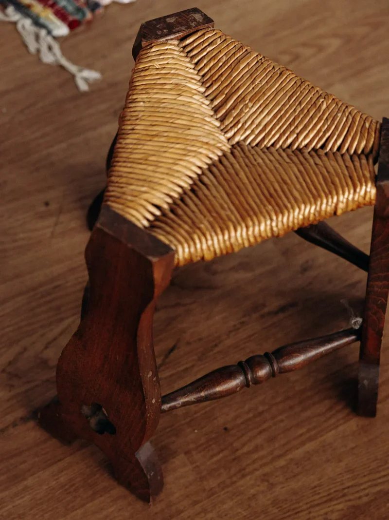 Regis, le tabouret en paille N°334