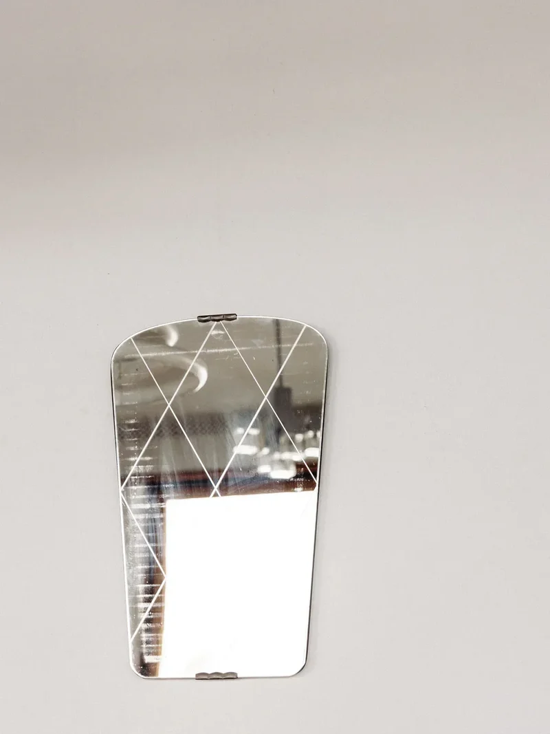 Igor, le miroir gravé en verre N°148