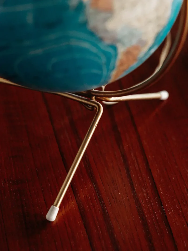 Julia, la lampe mappemonde N°130