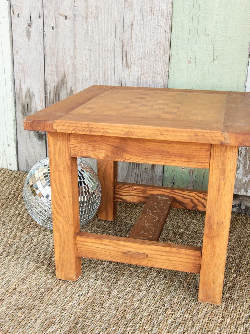 Francine, la table d'appoint en bois N°396