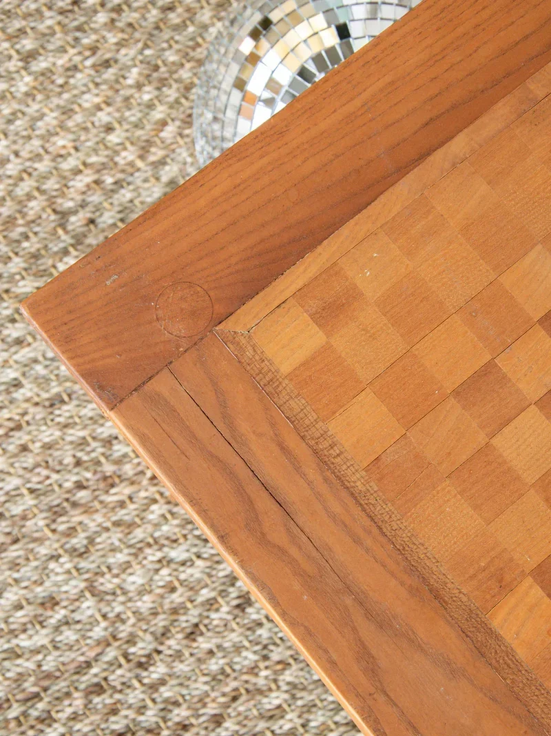 Francine, la table d'appoint en bois N°396