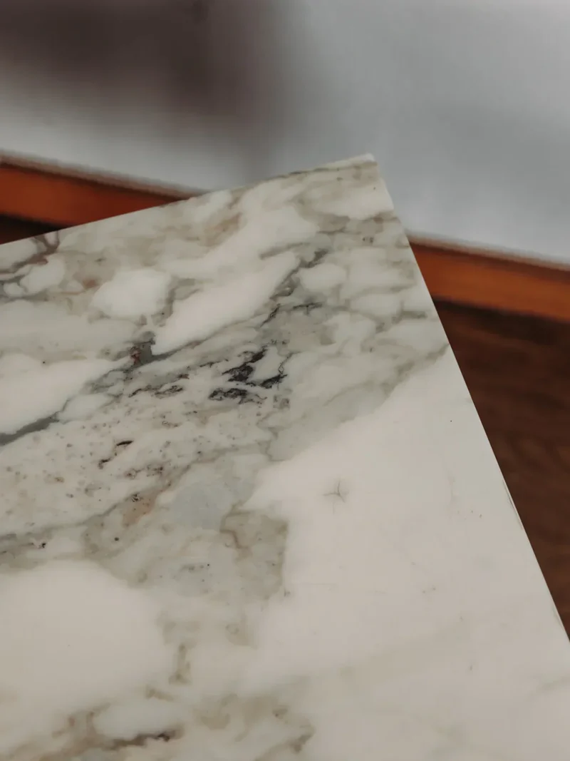 Marie-Pierre, la table basse en marbre N°63