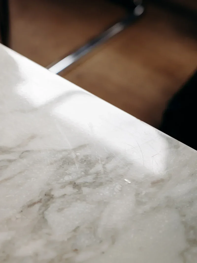 Marie-Pierre, la table basse en marbre N°63