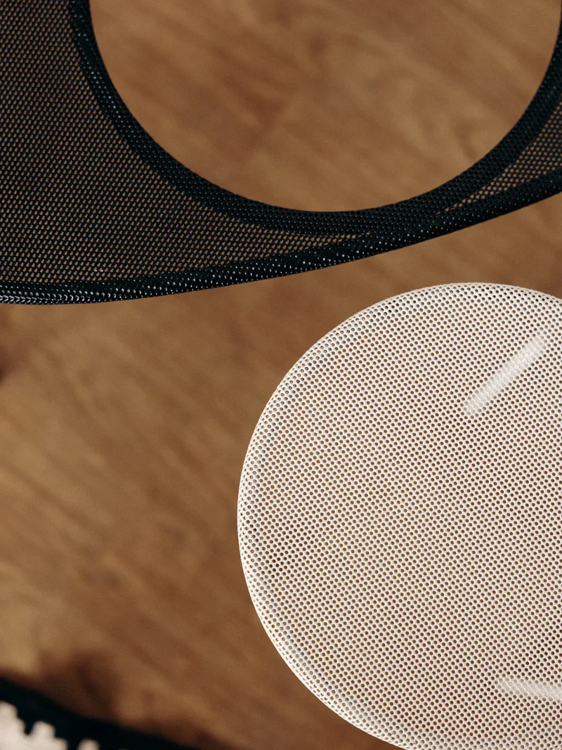 Donna, la table basse Mategot Gubi N°207