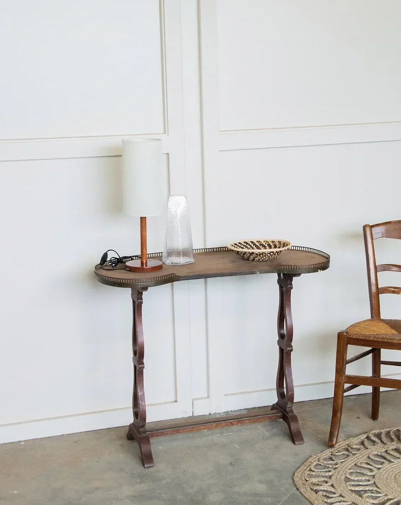 Francine, la table d'appoint en bois N°379