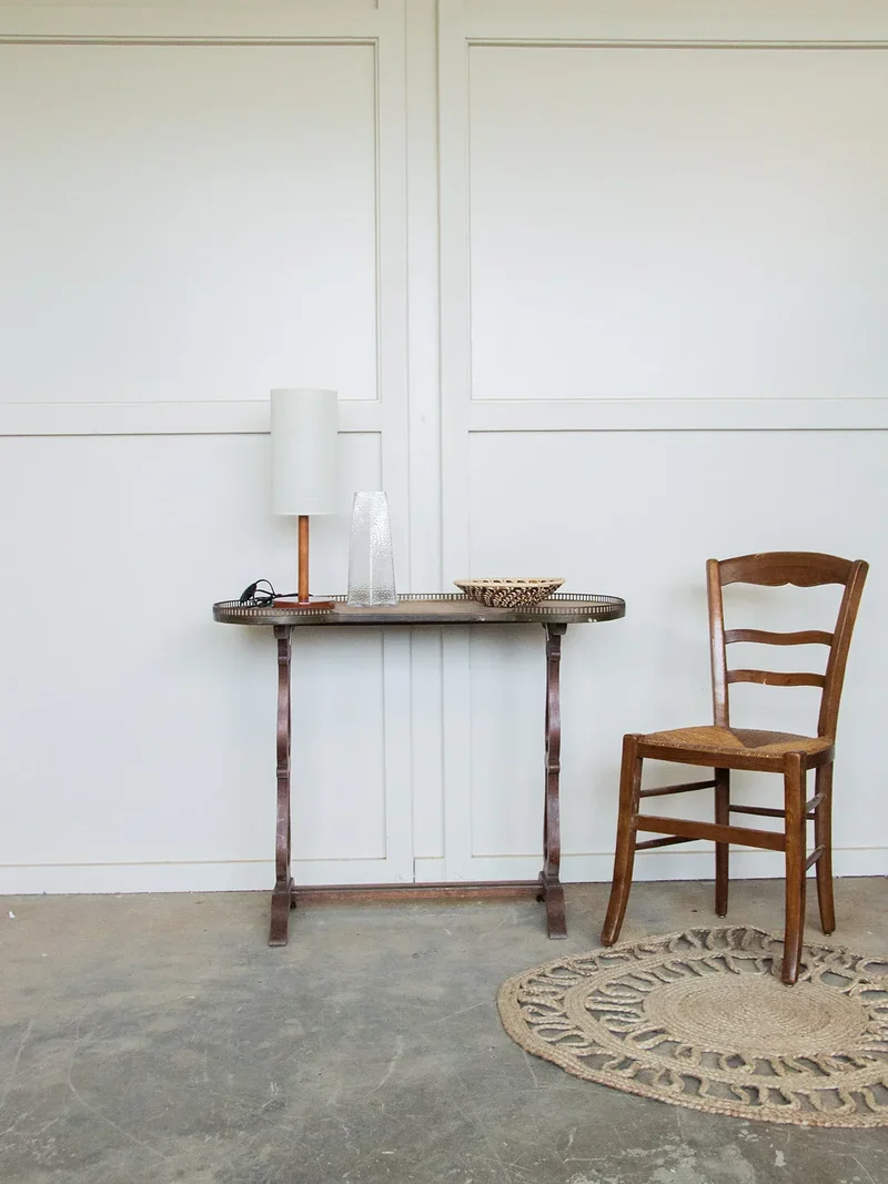 Francine, la table d'appoint en bois N°379