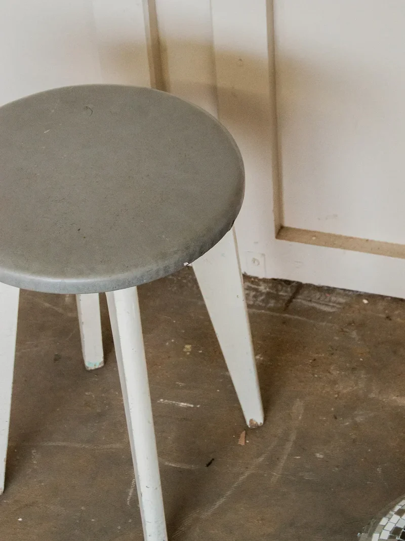 Regis, le tabouret en bois N°339
