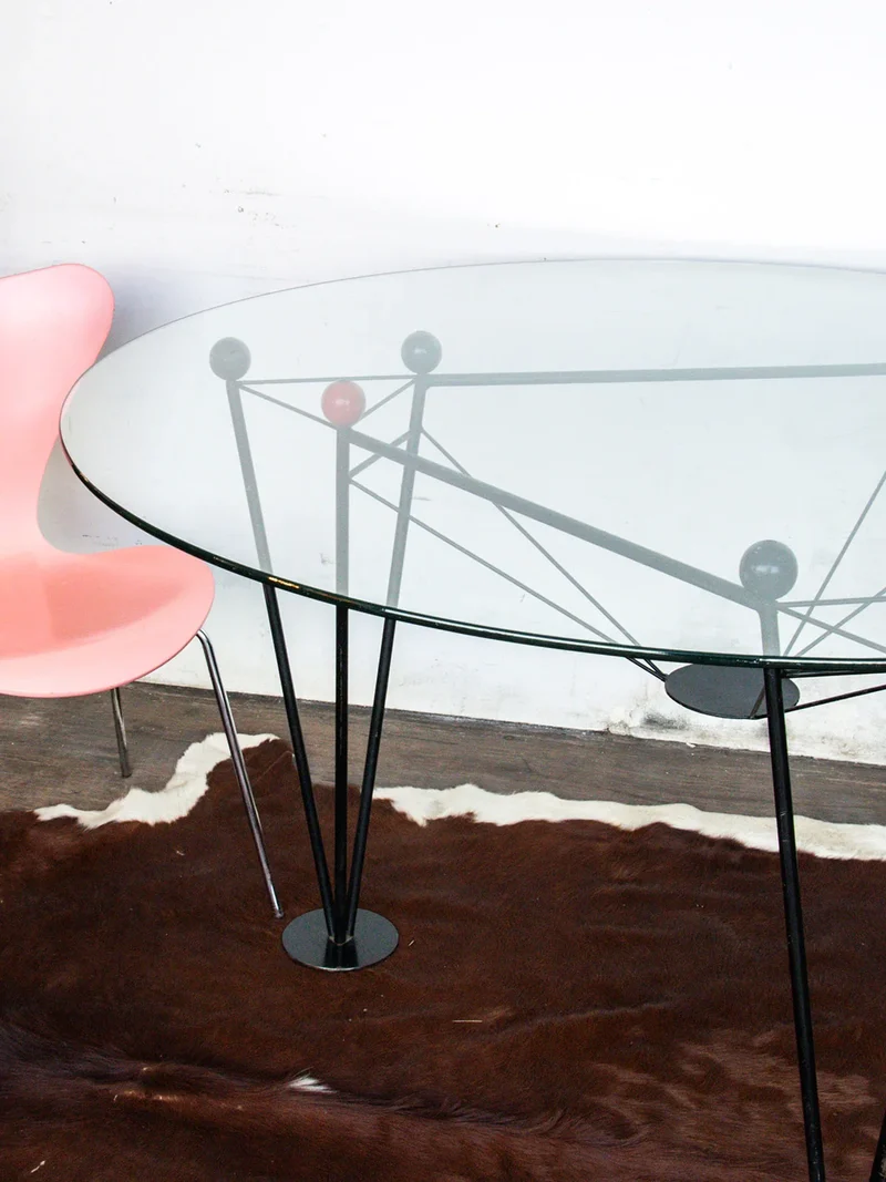 Karla, la table à manger en verre N°343