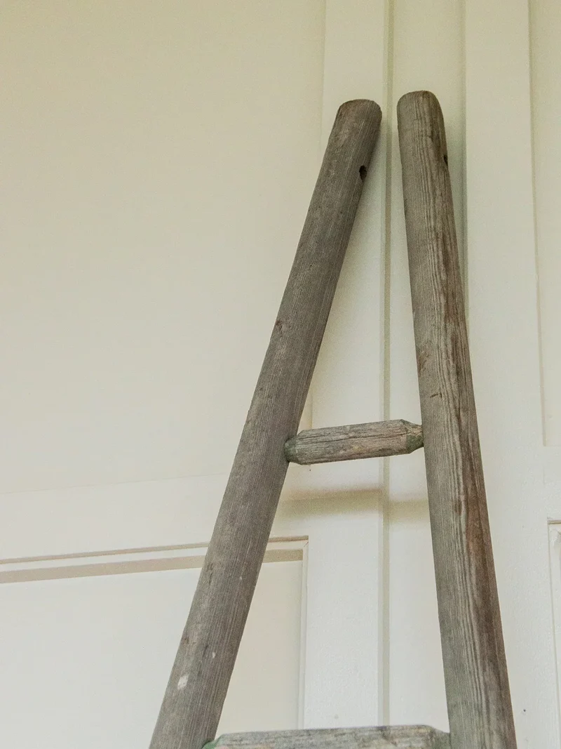 Angela, l'échelle en bois N°1