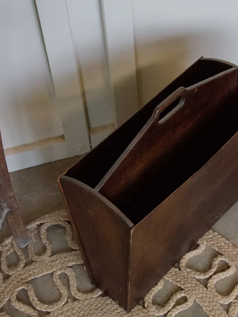 Désiré, le porte-revues en bois N°36