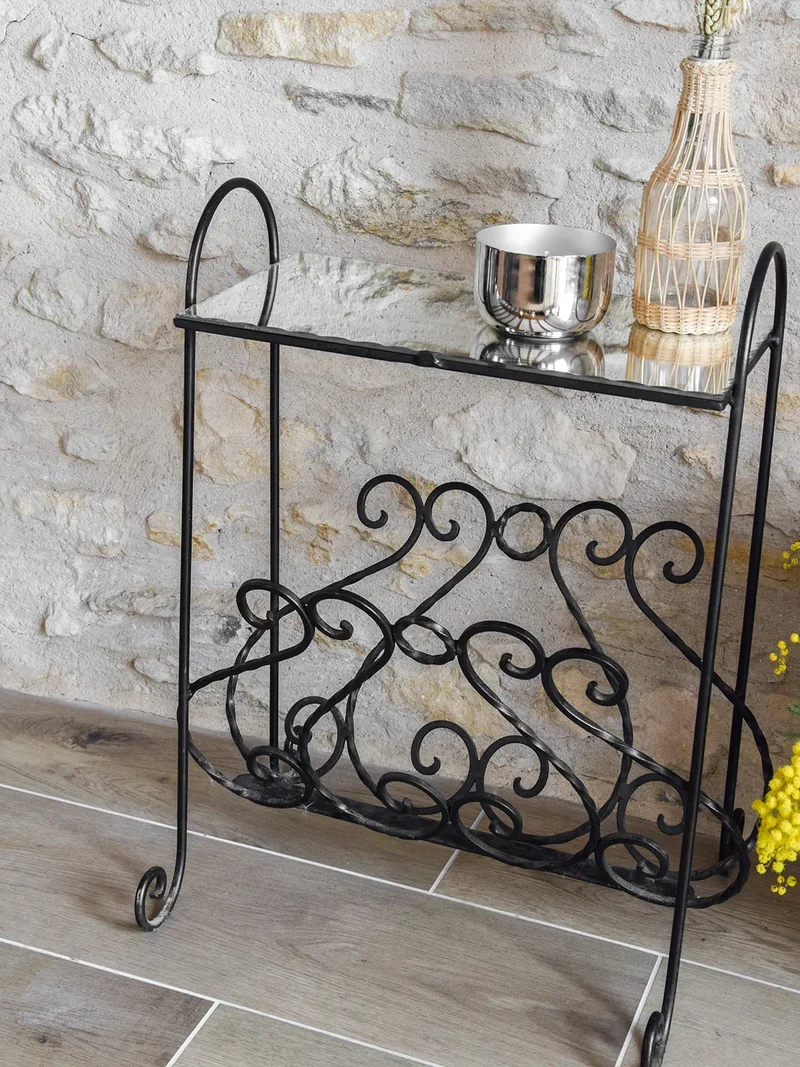 Francine, la table d'appoint en métal N°187