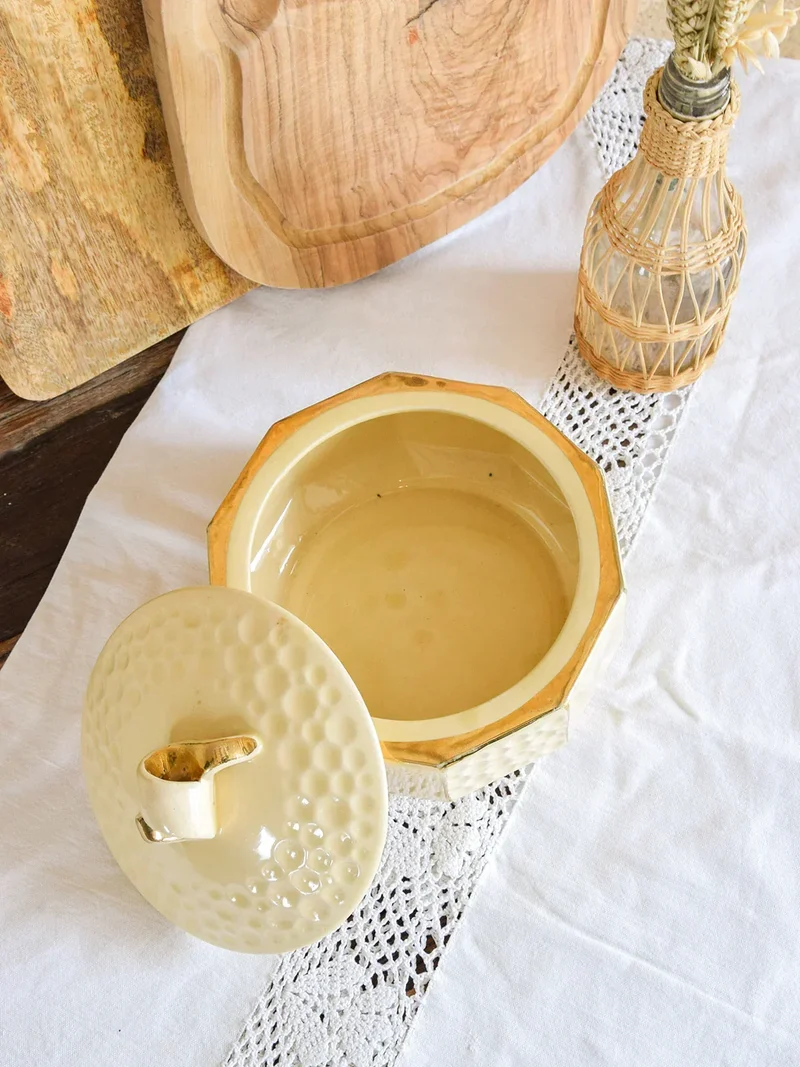 Antoinette, la bonbonnière en porcelaine N°27