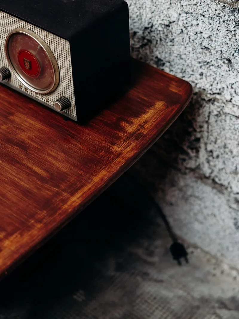 Donna, la table basse en bois N°179