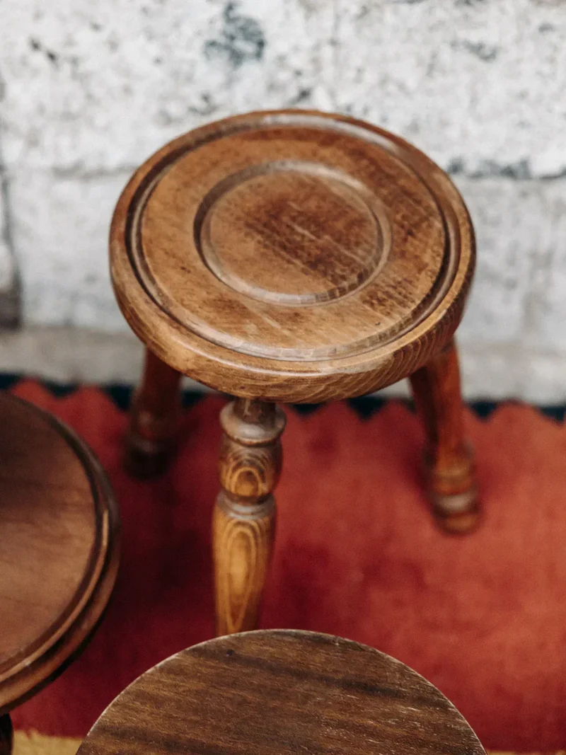 Regis, le tabouret en bois N°592