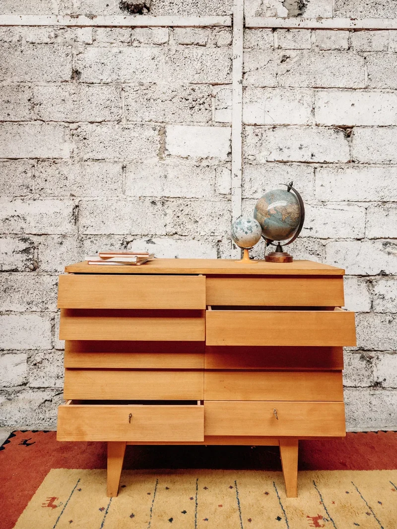 Olga, la commode en bois N°203