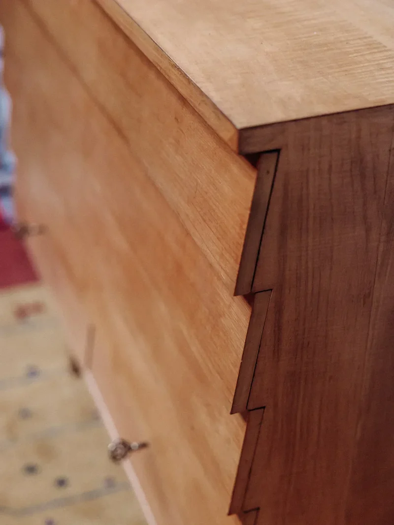 Olga, la commode en bois N°203