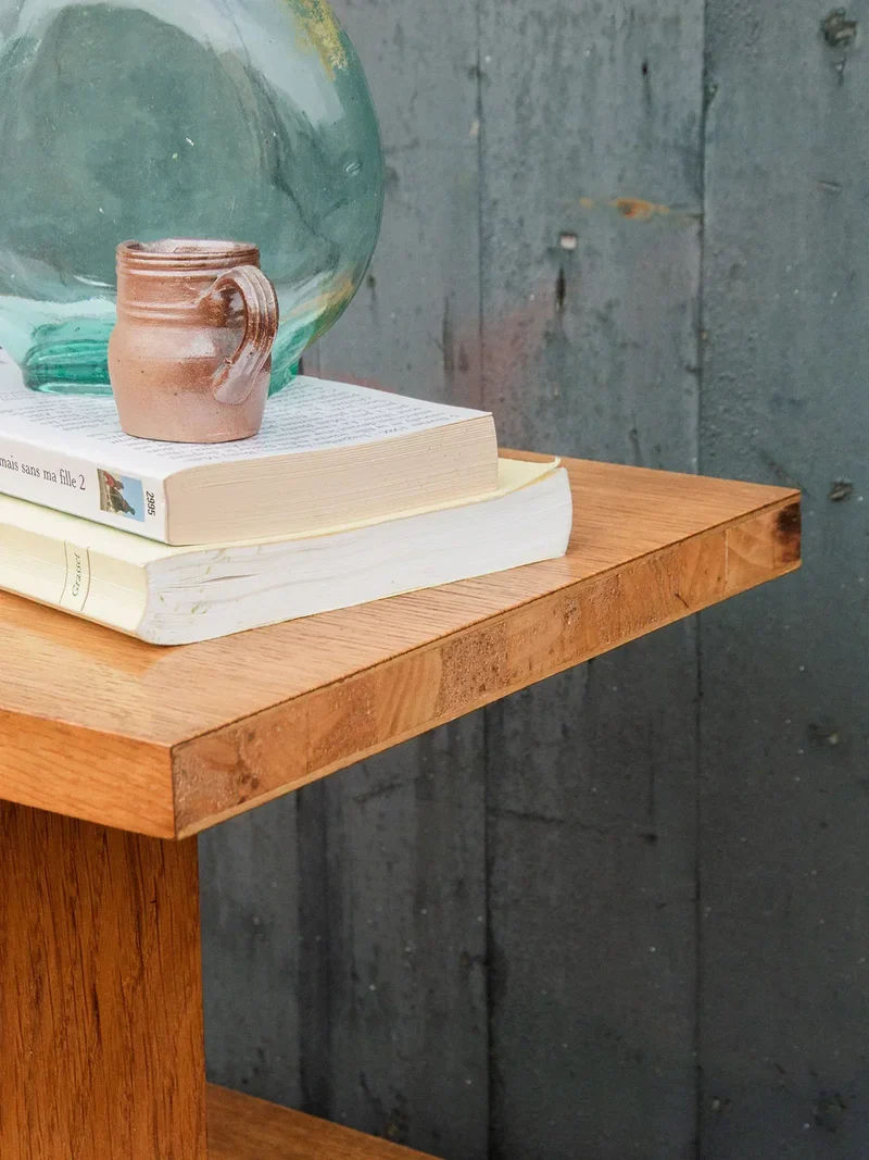Hanna, la table d'appoint en bois N°103