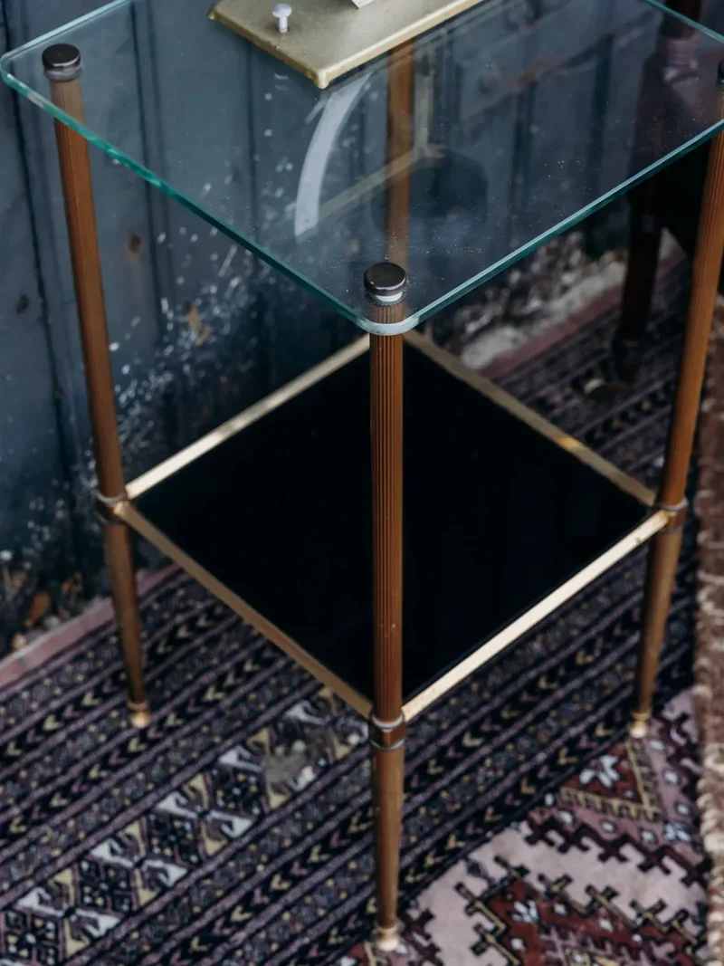Hanna, la table d'appoint en verre N°201