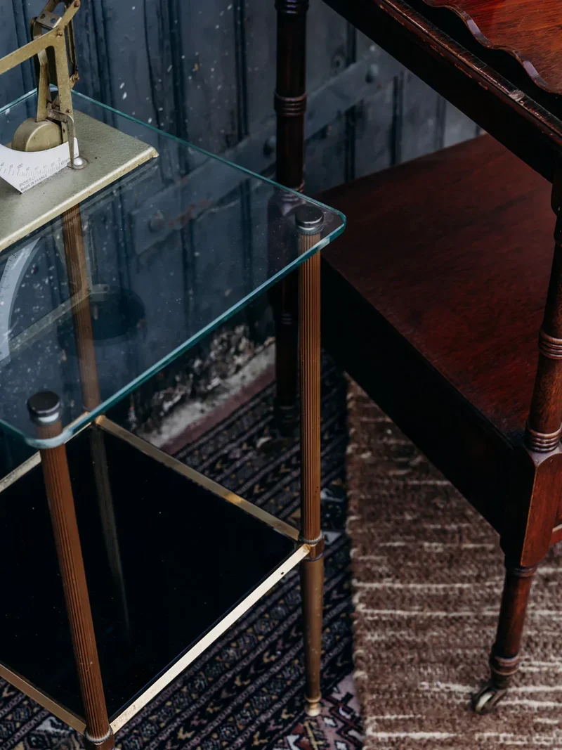 Hanna, la table d'appoint en verre N°201