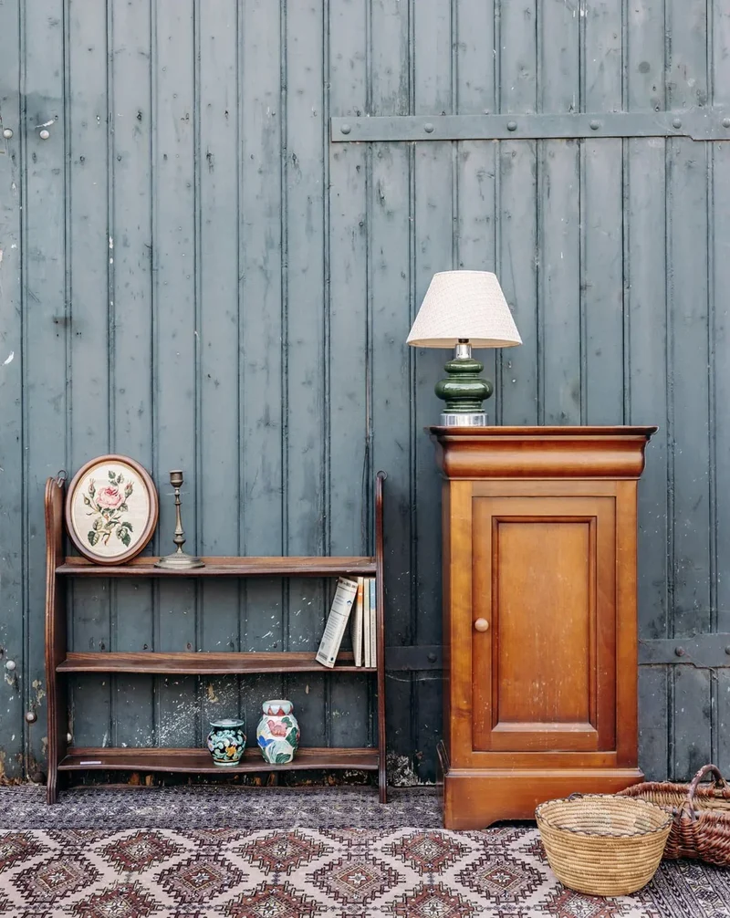 Odile, la table de chevet en bois N°359